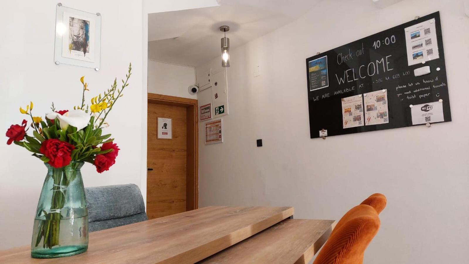 Piranum Guesthouse Bagian luar foto